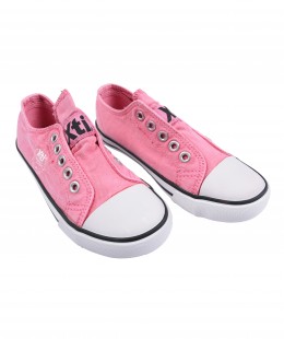 حذاء سبورت ماركة Xti Kids حذاء سبورت ماركة Xti Kids